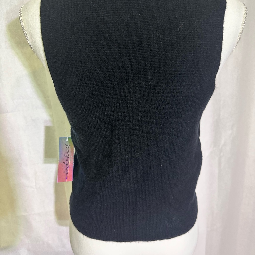 Derek Heart Black Sleeveless Button Top - Picture 3 of 5